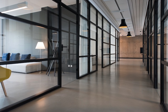 Sustainable Brilliance: How Clean-Cut Glass Improves the Environment